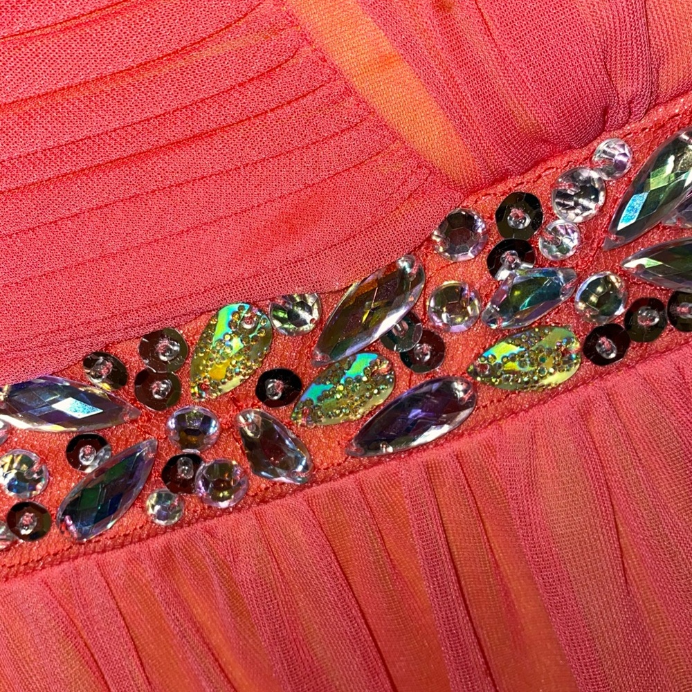Prom dress - Picture 4 of 6